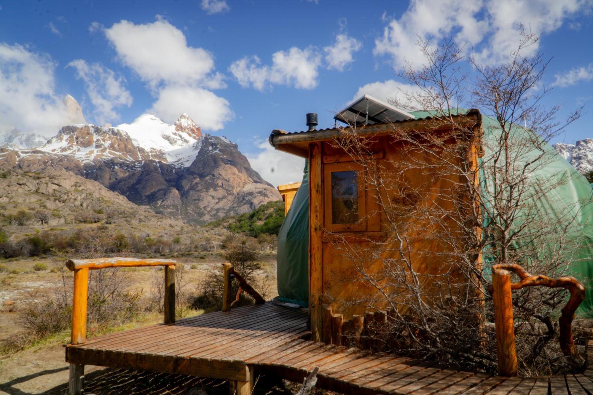 Отель Patagonia Eco Domes Эль-Чальтен Экстерьер фото