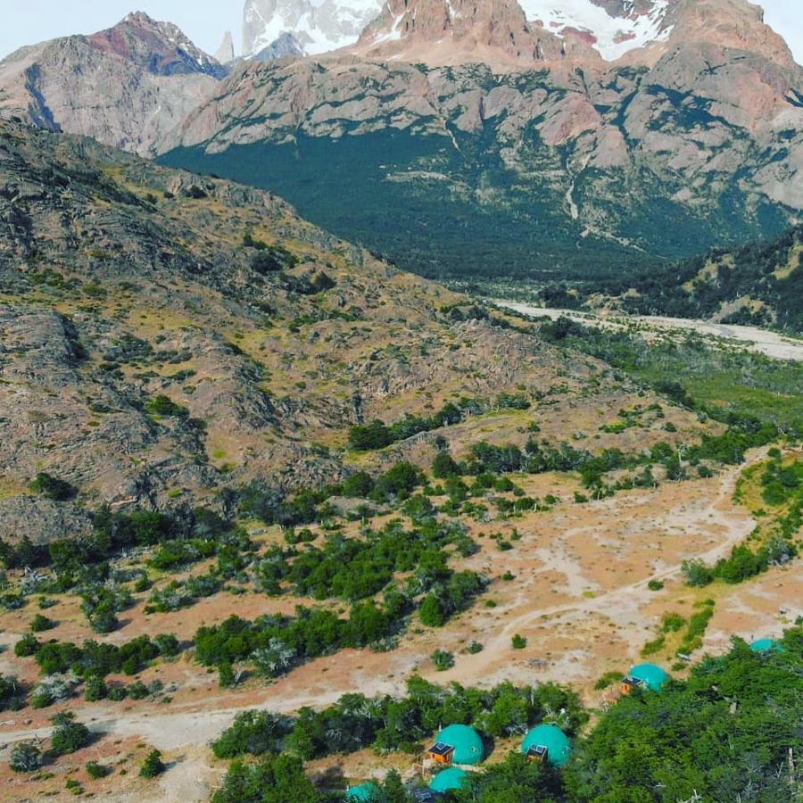 Отель Patagonia Eco Domes Эль-Чальтен Экстерьер фото